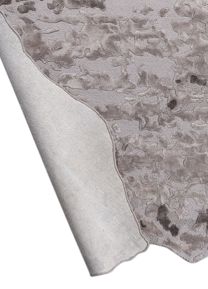 genesis grey and black wool and viscose hand tufted Rug - Perspective