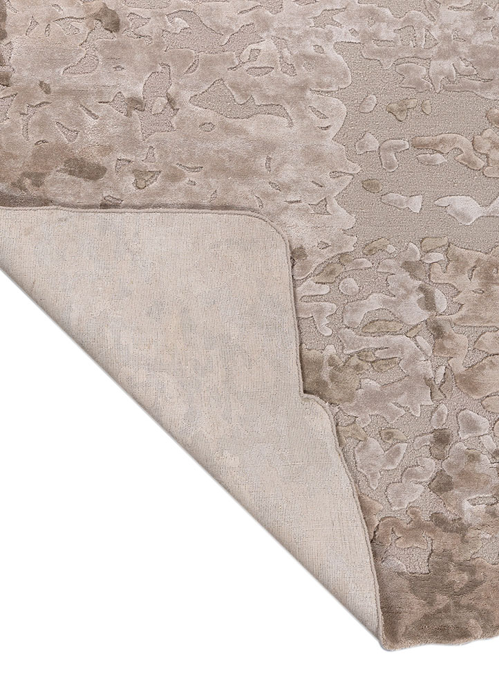 genesis ivory wool and viscose hand tufted Rug - Perspective
