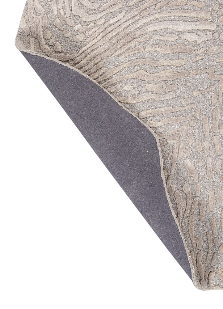 infini grey and black wool and viscose hand tufted Rug - Perspective