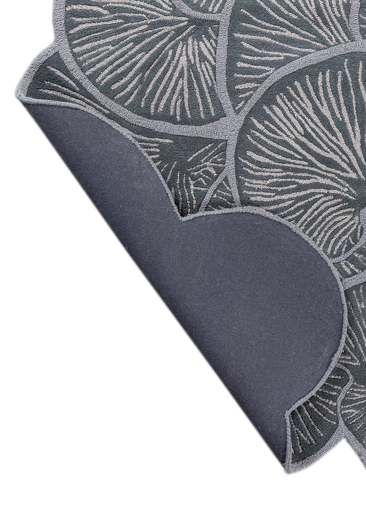 aurelia blue wool and viscose hand tufted Rug - Perspective