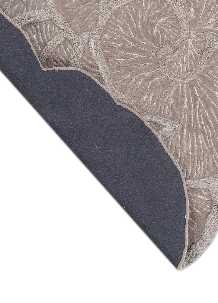 aurelia ivory wool and viscose hand tufted Rug - Perspective