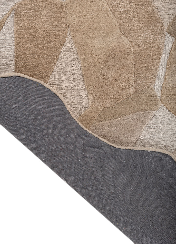 pathways ivory wool and viscose hand tufted Rug - Perspective
