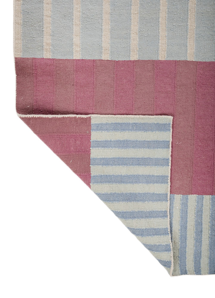 checkers blue wool flat weaves Rug - Perspective