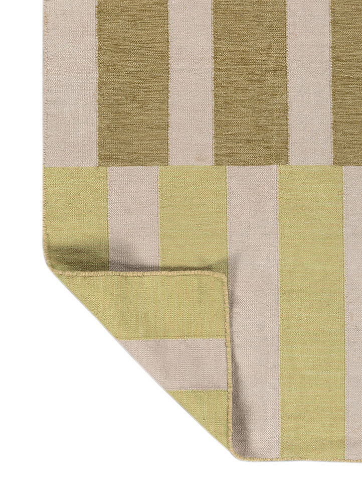checkers ivory wool flat weaves Rug - Perspective