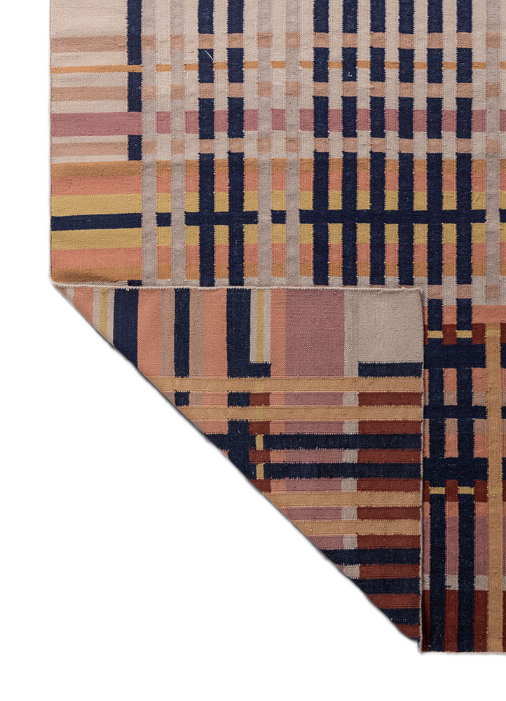 checkers blue wool flat weaves Rug - Perspective