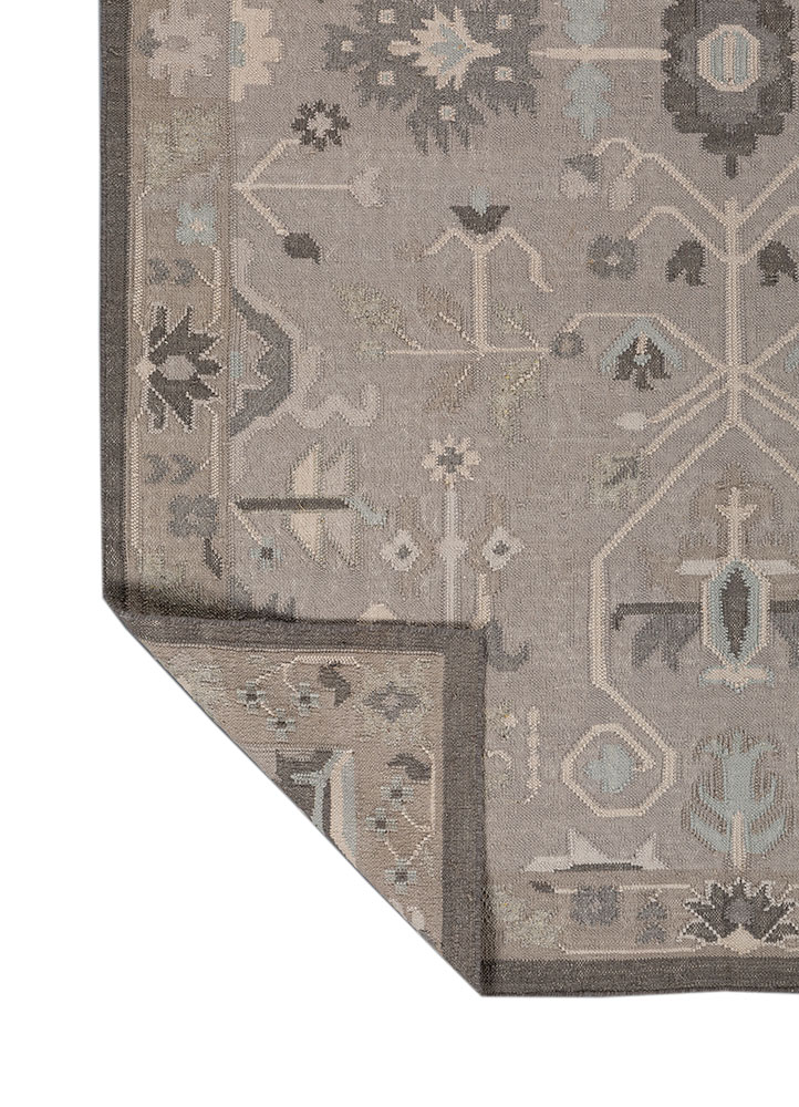 bedouin grey and black wool flat weaves Rug - Perspective
