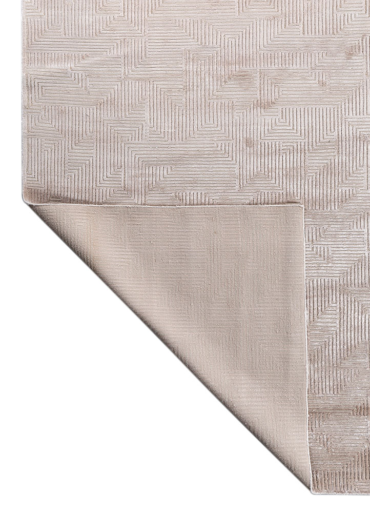 azalea ivory wool and bamboo silk hand knotted Rug - Perspective