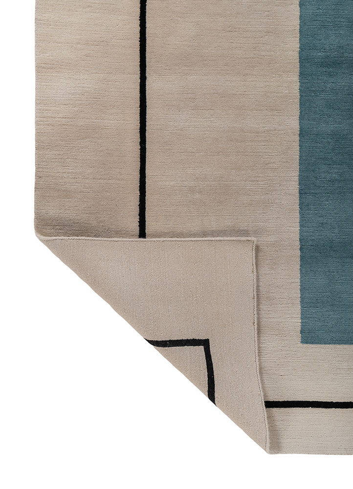 sthir ivory wool hand knotted Rug - Perspective