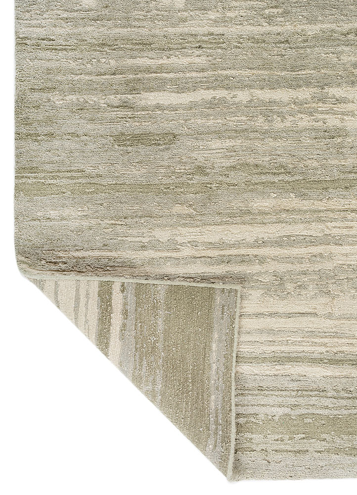 aprezo green wool hand knotted Rug - Perspective