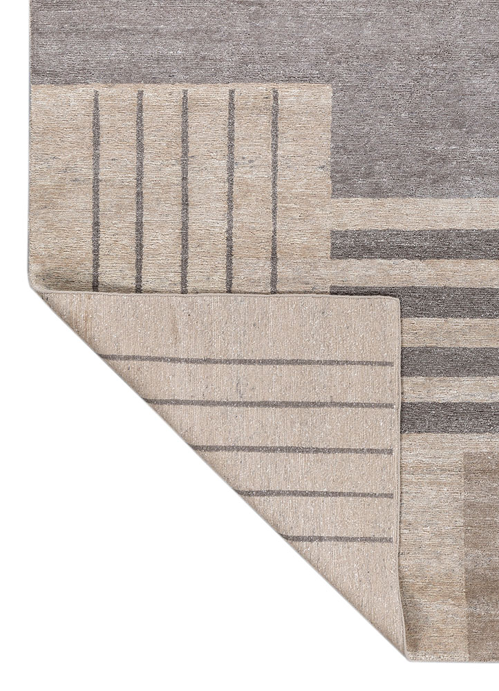 blythe ivory wool hand knotted Rug - Perspective