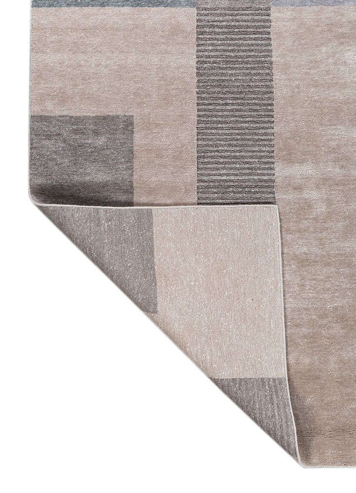 blythe ivory wool hand knotted Rug - Perspective