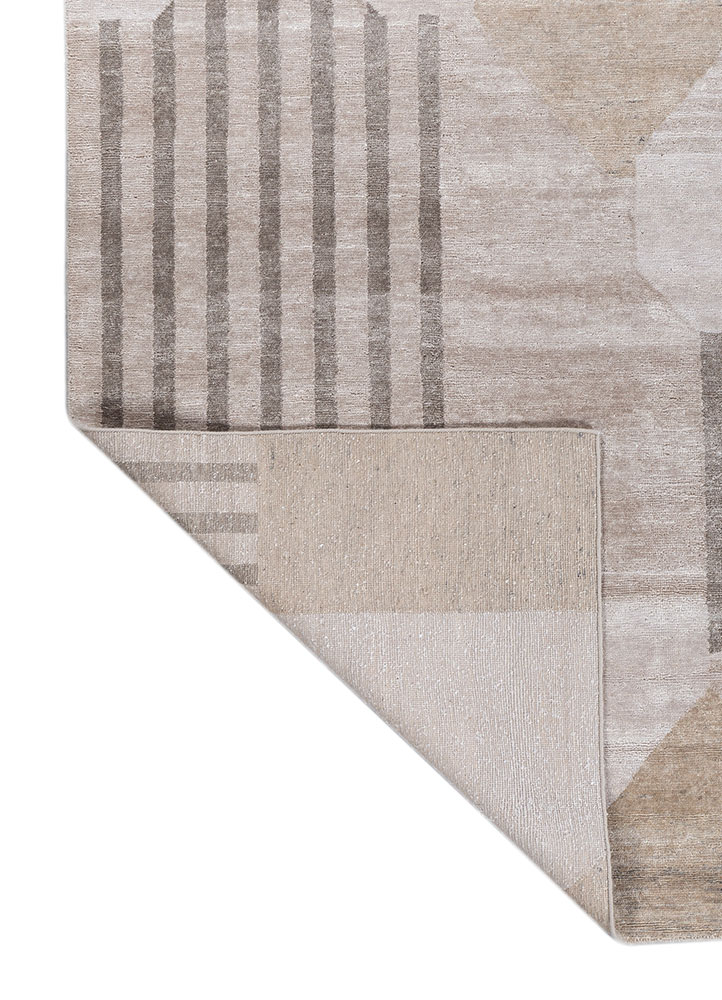 blythe ivory wool hand knotted Rug - Perspective