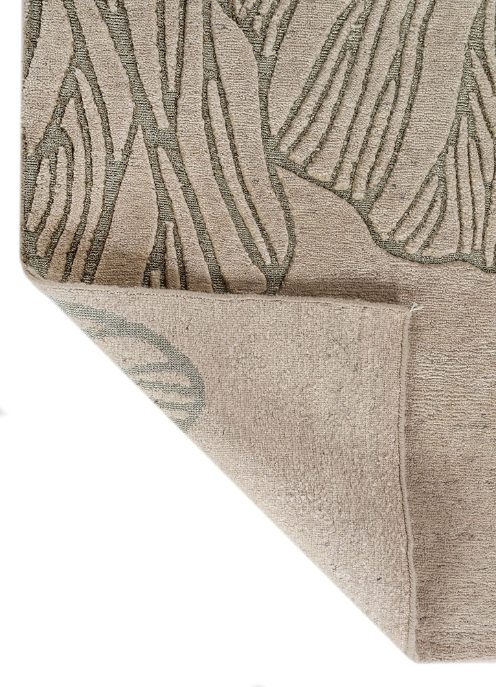 azalea gold wool hand knotted Rug - Perspective