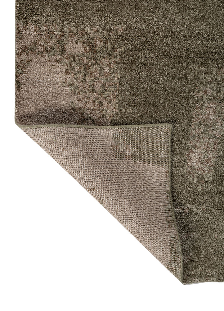 entropy green wool and bamboo silk hand knotted Rug - Perspective