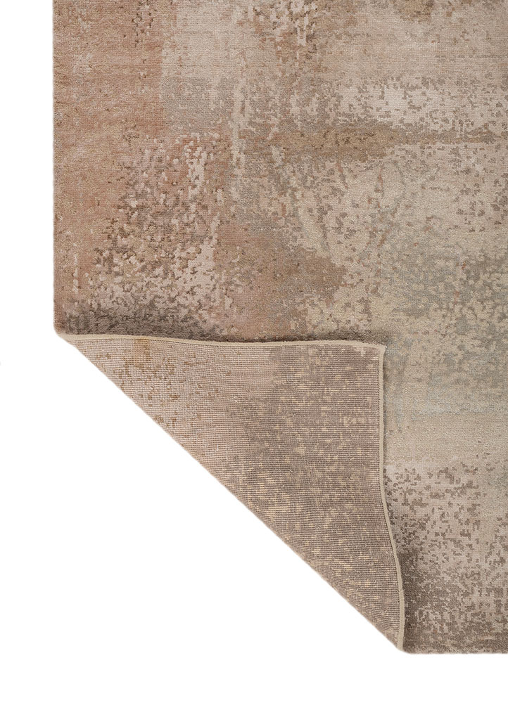 uvenuti ivory wool and bamboo silk hand knotted Rug - Perspective