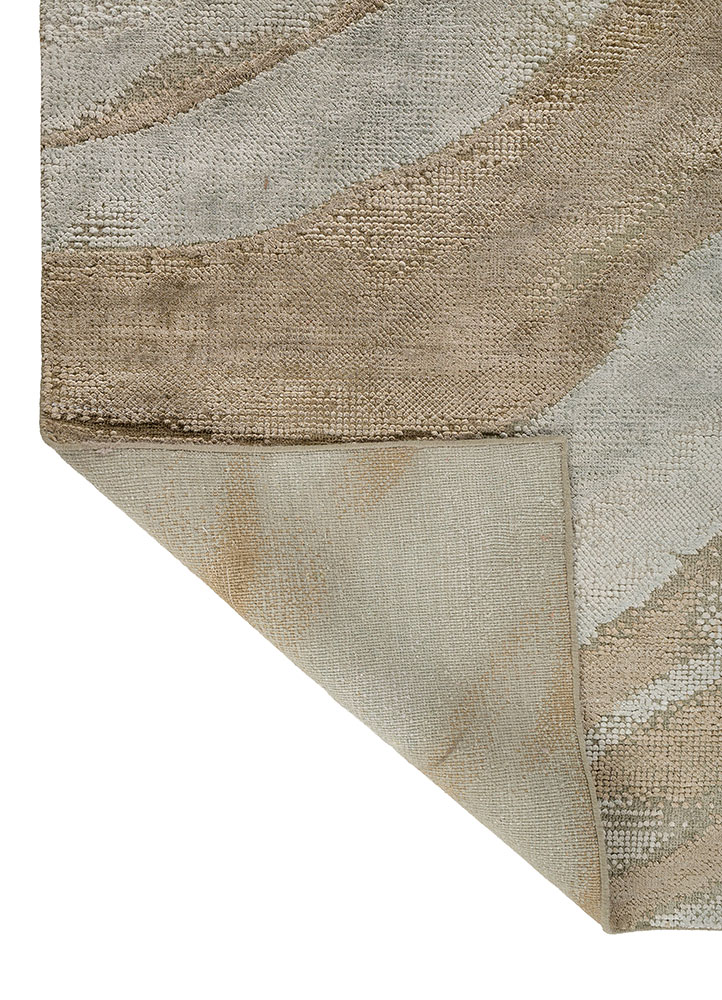 entropy green wool and bamboo silk hand knotted Rug - Perspective