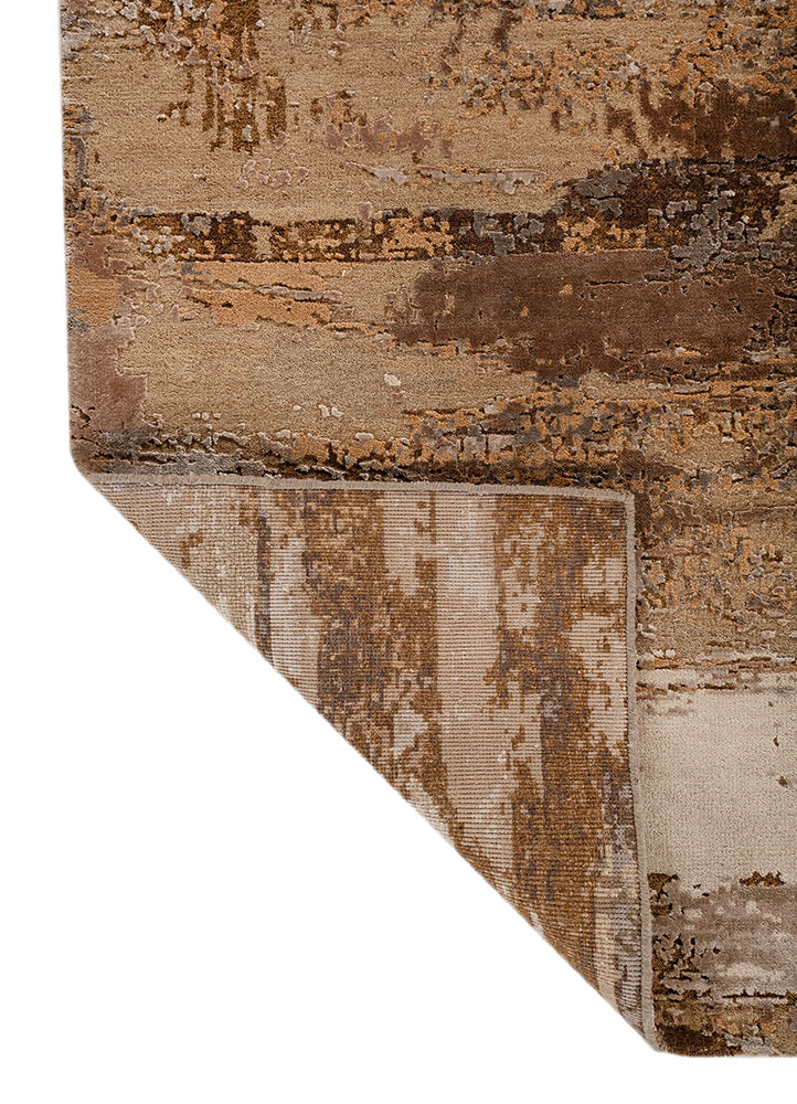 aprezo red and orange wool and bamboo silk hand knotted Rug - Perspective