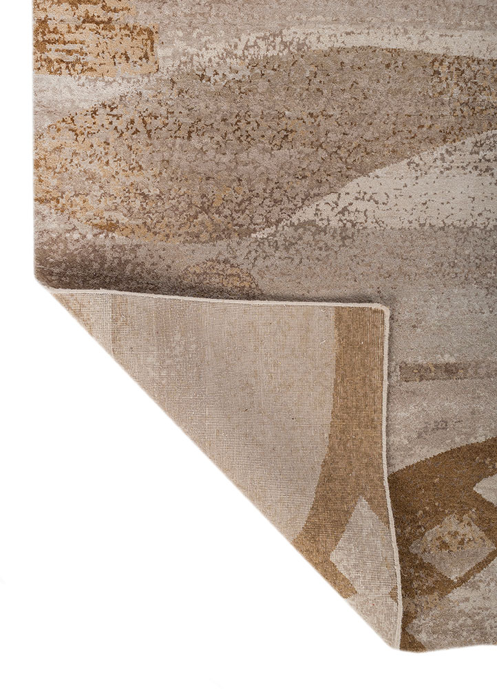 whispers of the desert ivory wool and bamboo silk hand knotted Rug - Perspective