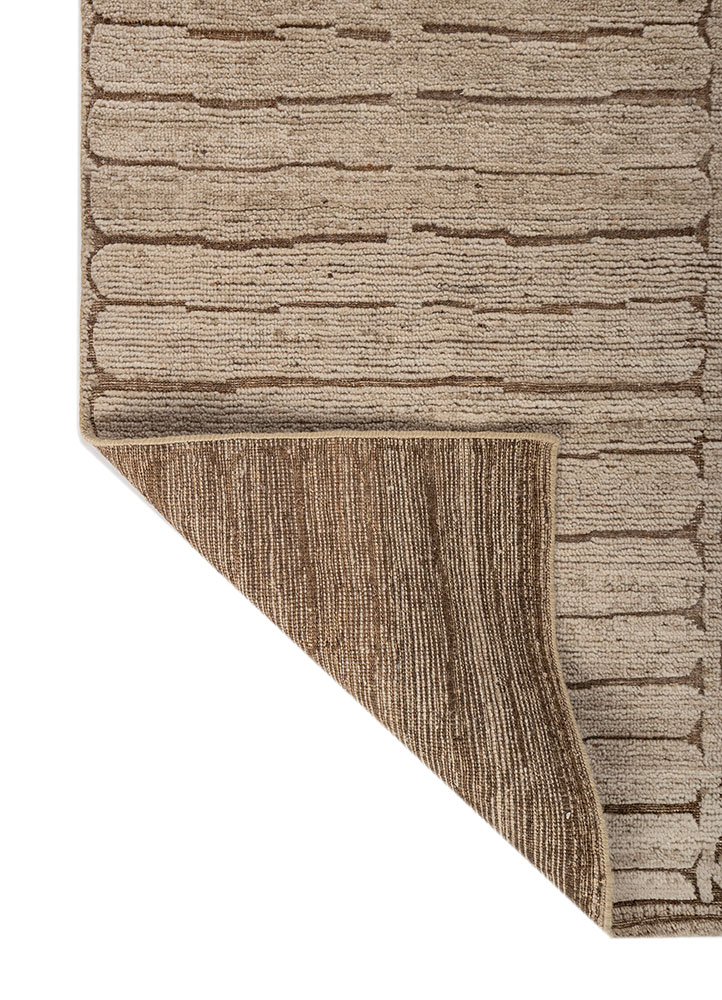 aprezo gold wool hand knotted Rug - Perspective