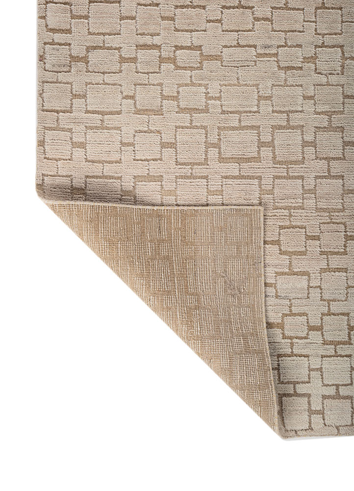 azalea gold wool hand knotted Rug - Perspective