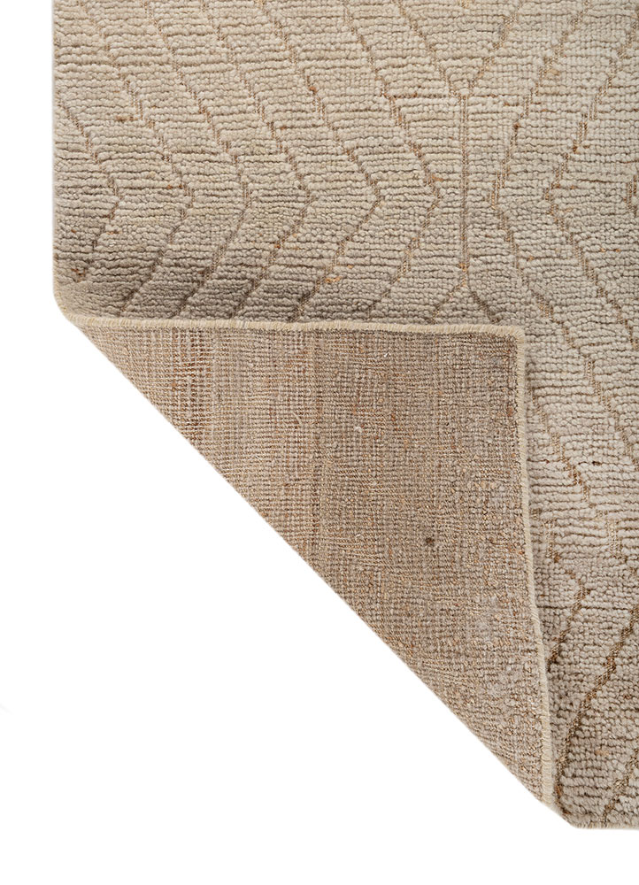 zuri ivory wool hand knotted Rug - Perspective