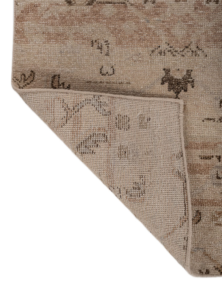 entropy green wool and bamboo silk hand knotted Rug - Perspective