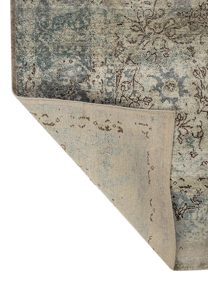 aurora ivory wool and silk hand knotted Rug - Perspective