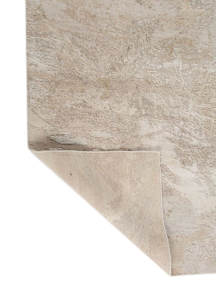 entropy ivory wool and silk hand knotted Rug - Perspective
