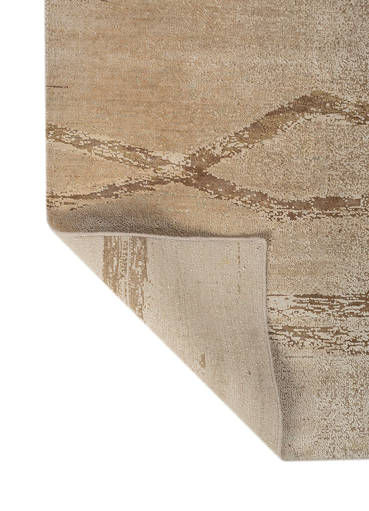 entropy ivory wool and silk hand knotted Rug - Perspective