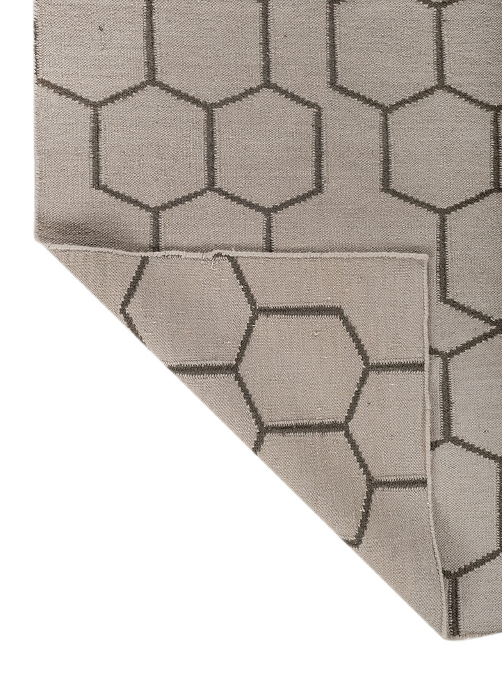 indusbar grey and black wool flat weaves Rug - Perspective