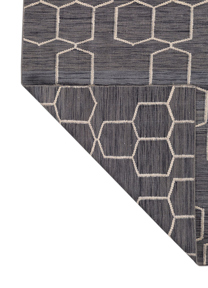 indusbar grey and black wool flat weaves Rug - Perspective