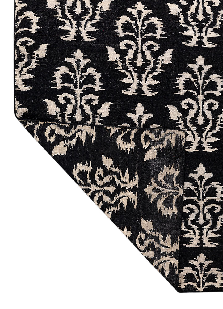 indusbar grey and black wool flat weaves Rug - Perspective