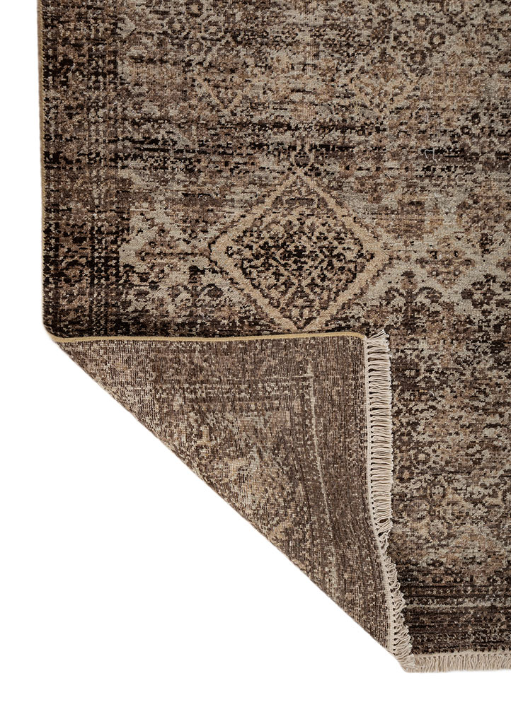 viscaya gold wool hand knotted Rug - Perspective