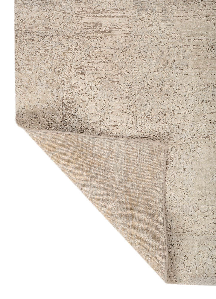 far east grey and black wool and silk hand knotted Rug - Perspective