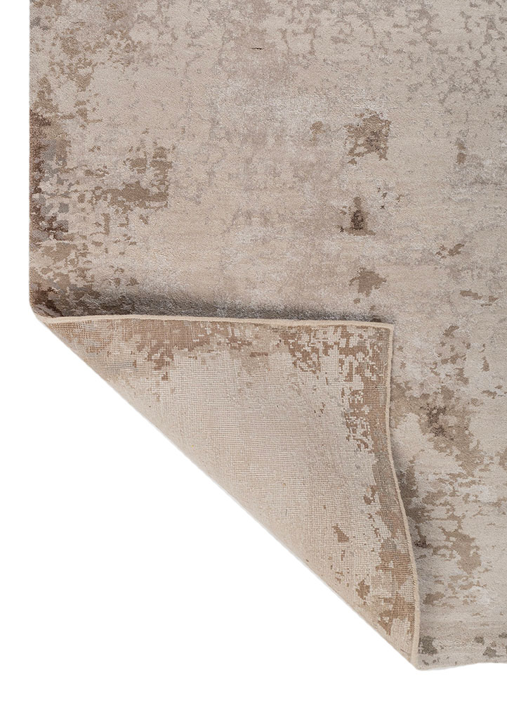 chaos theory by kavi ivory wool and bamboo silk hand knotted Rug - Perspective
