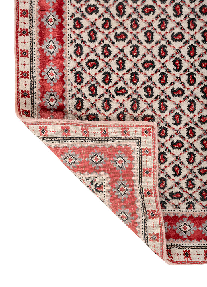 gilded age ivory wool and bamboo silk hand knotted Rug - Perspective