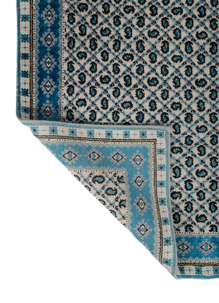 gilded age ivory wool and bamboo silk hand knotted Rug - Perspective