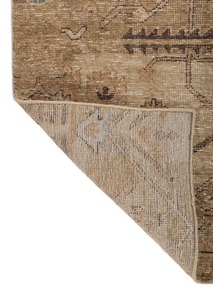 far east gold wool hand knotted Rug - Perspective