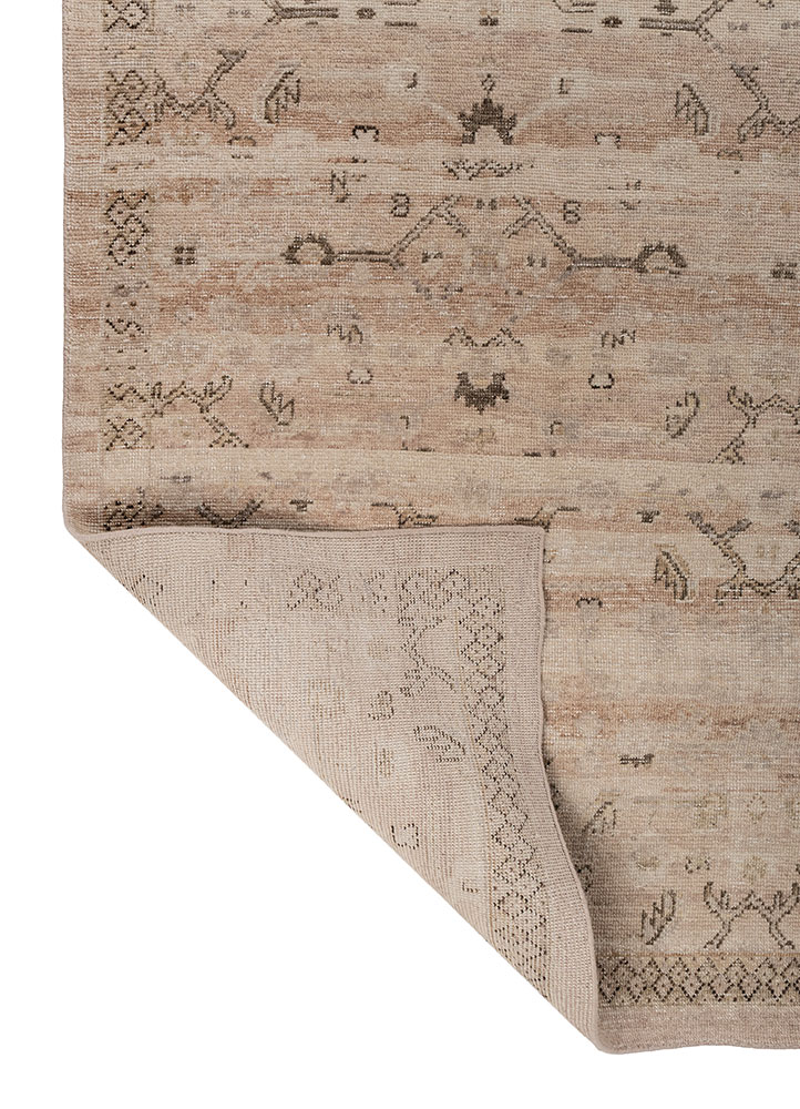 erbe pink and purple wool hand knotted Rug - Perspective