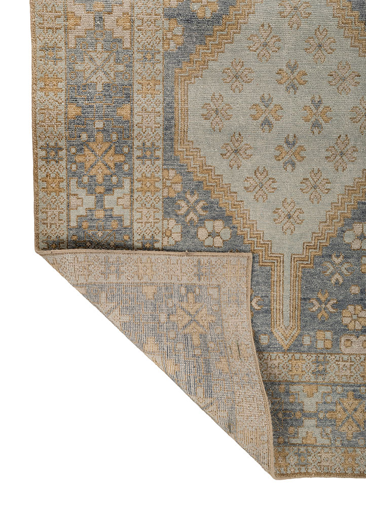 erbe blue wool hand knotted Rug - Perspective