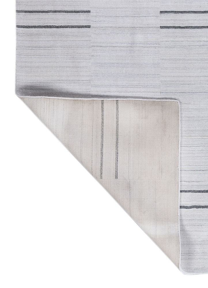 saga ivory polyester hand loom Rug - Perspective