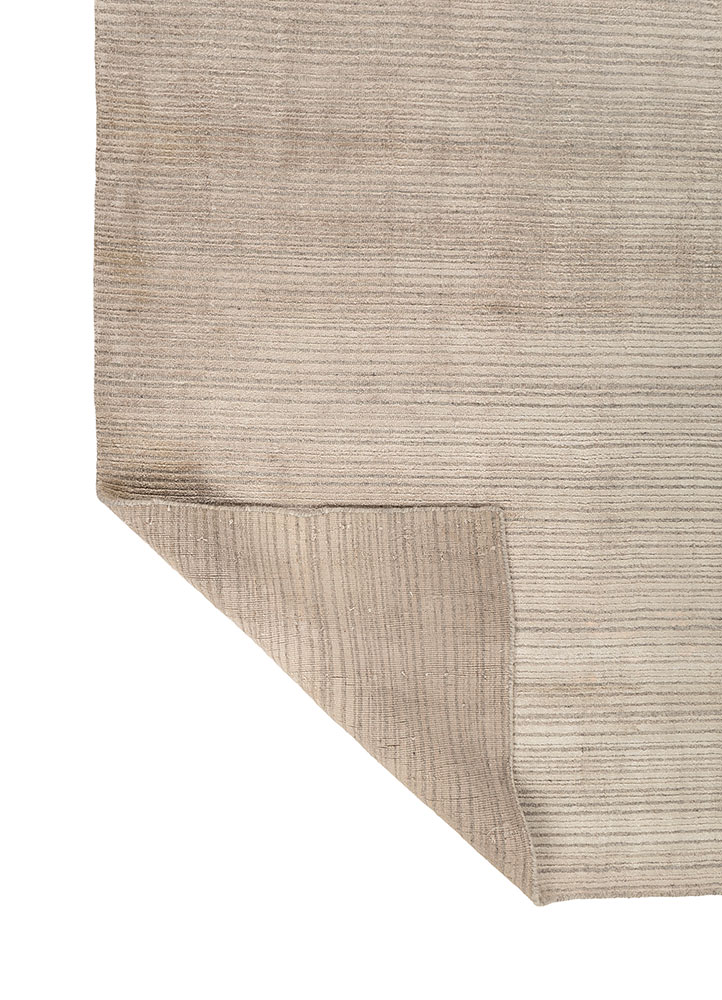 basis ivory wool and bamboo silk hand loom Rug - Perspective