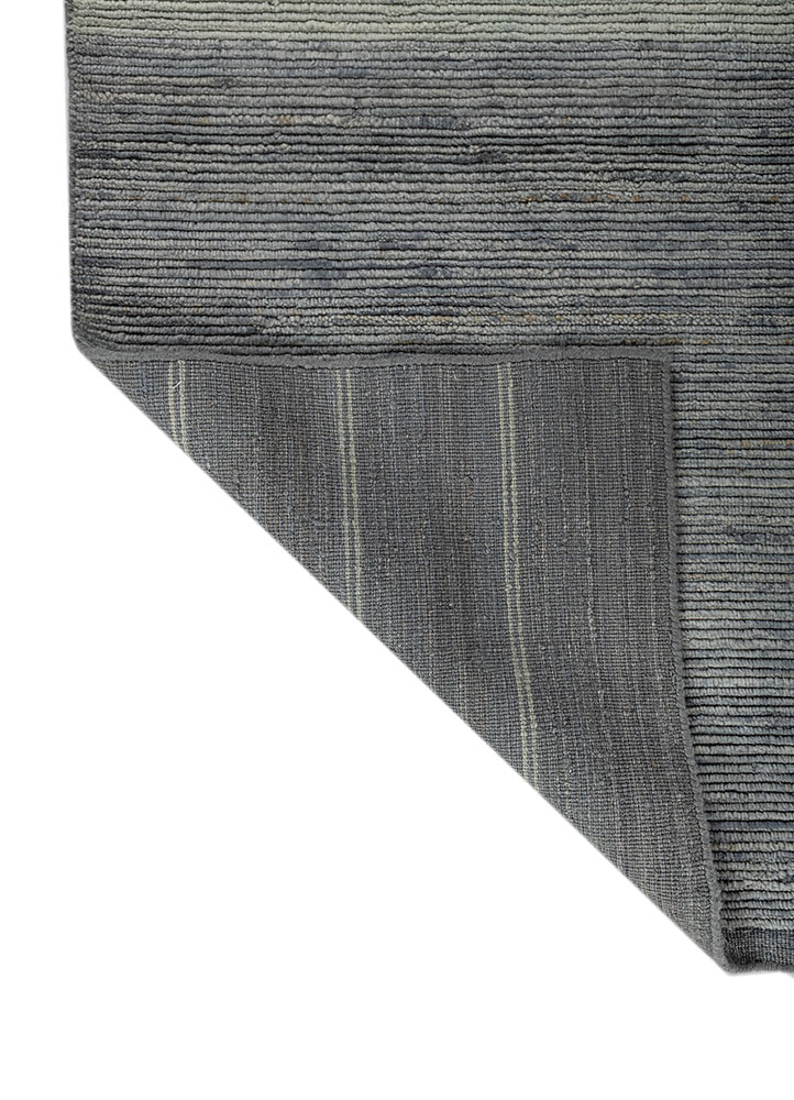 saga blue wool hand loom Rug - Perspective