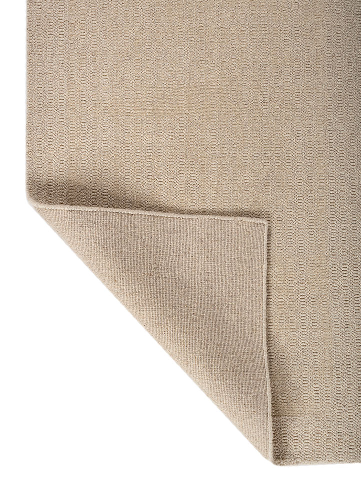saga ivory wool hand loom Rug - Perspective