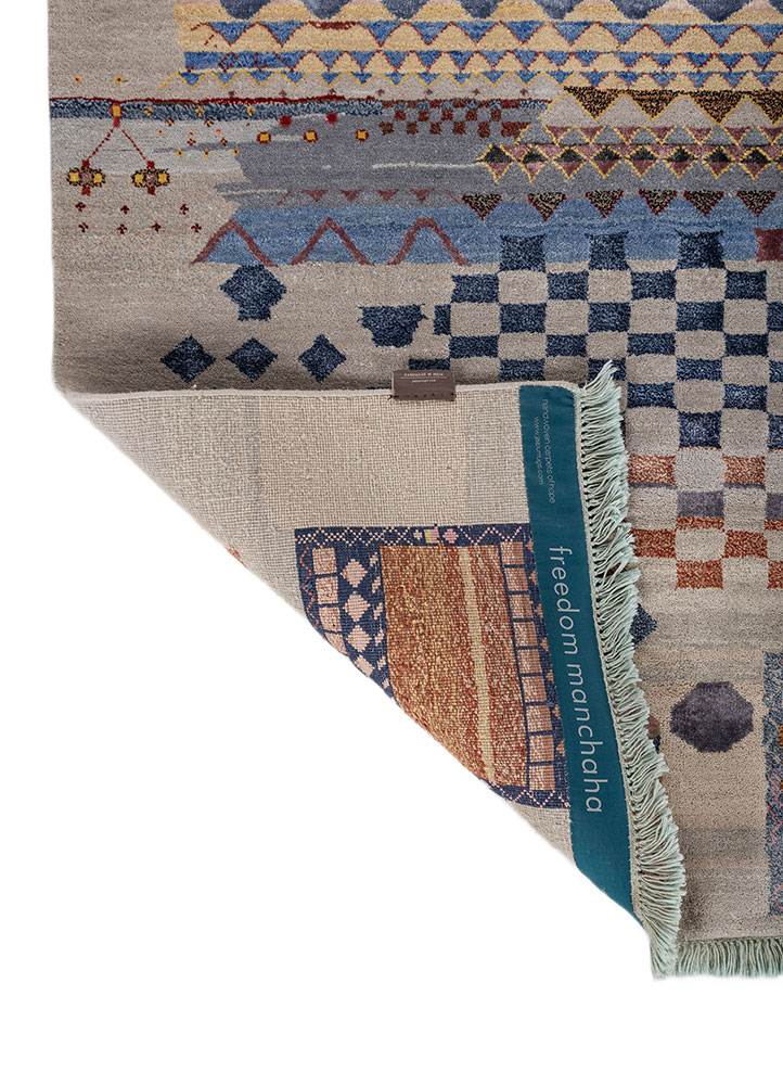 freedom manchaha grey and black wool and bamboo silk hand knotted Rug - Perspective