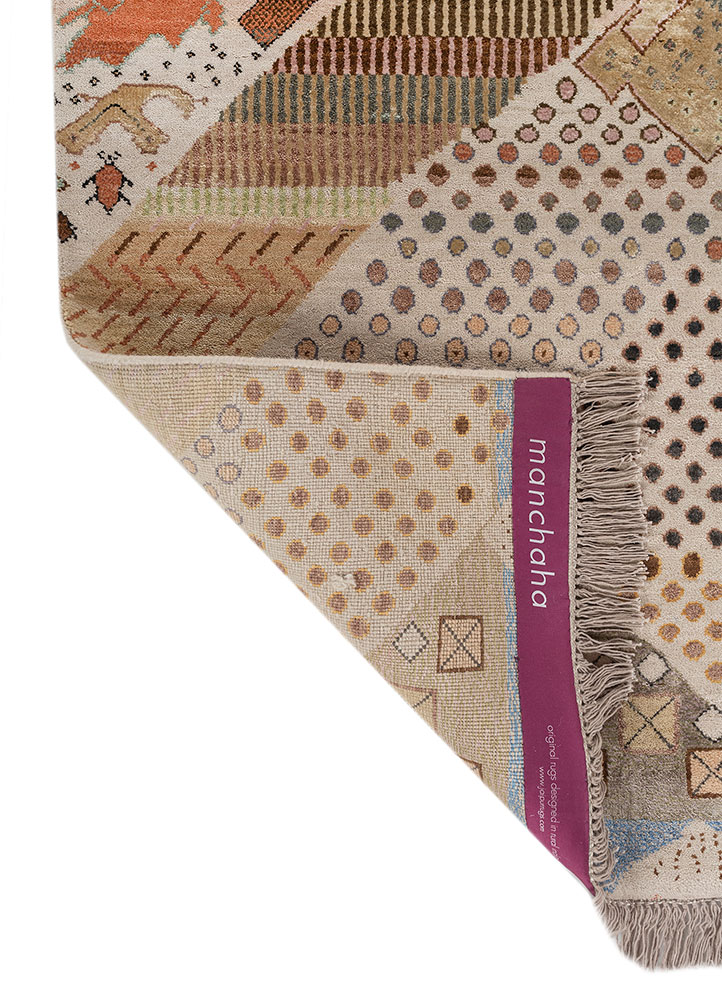 manchaha ivory wool and bamboo silk hand knotted Rug - Perspective