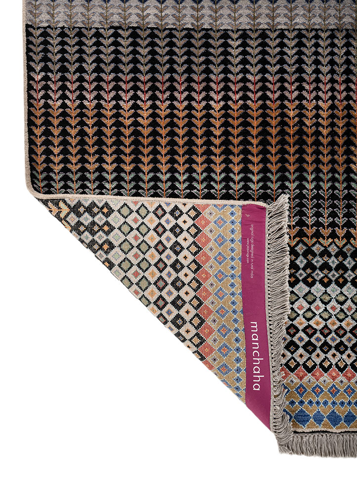 manchaha grey and black wool and bamboo silk hand knotted Rug - Perspective