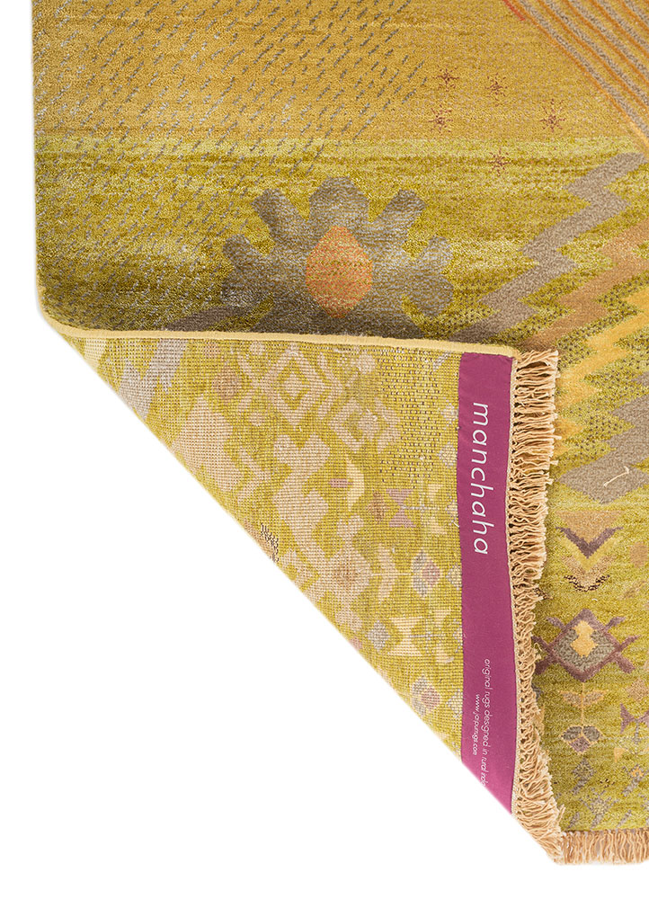 manchaha gold wool and bamboo silk hand knotted Rug - Perspective