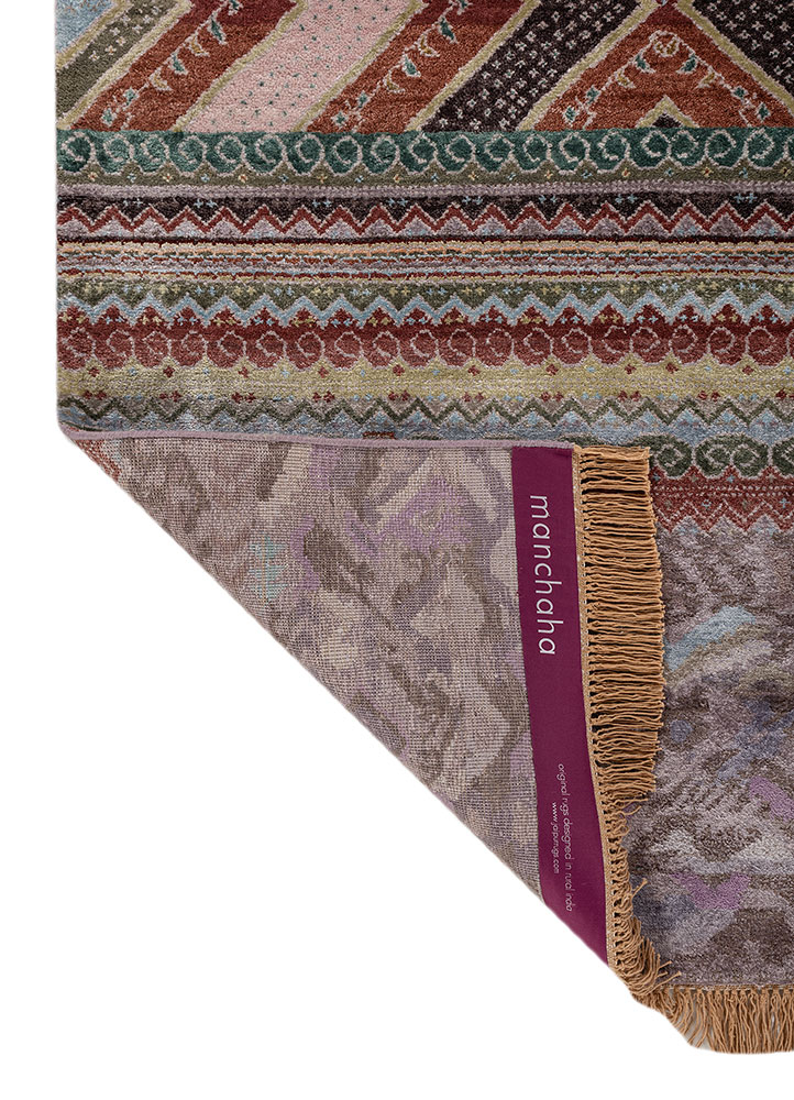 manchaha pink and purple wool and bamboo silk hand knotted Rug - Perspective