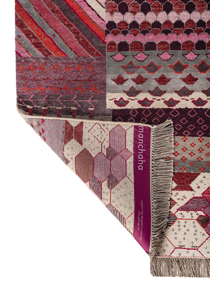manchaha pink and purple wool and bamboo silk hand knotted Rug - Perspective